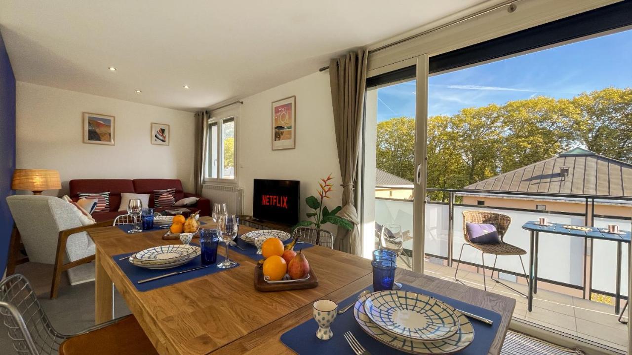 Homey Montaigne - New - A 1 Min A Pied Du Lac D'Annecy - 2 Balcons Prives - Appartement Avec 2 Chambres - Stationnement Gratuit Toute L'Annee Sauf En Ete - Juin A Aout Екстериор снимка